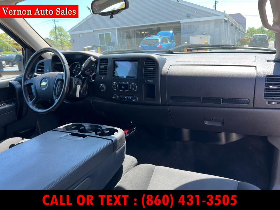 2013 Chevrolet Silverado 1500 4WD Ext Cab 143.5" LT, available for sale in Manchester, Connecticut | Vernon Auto Sale & Service. Manchester, Connecticut 2013 Chevrolet Silverado 1500 4WD Ext Cab 143.5" LT, available for sale in Manchester, Connecticut | Vernon Auto Sale & Service. Manchester, Connecticut