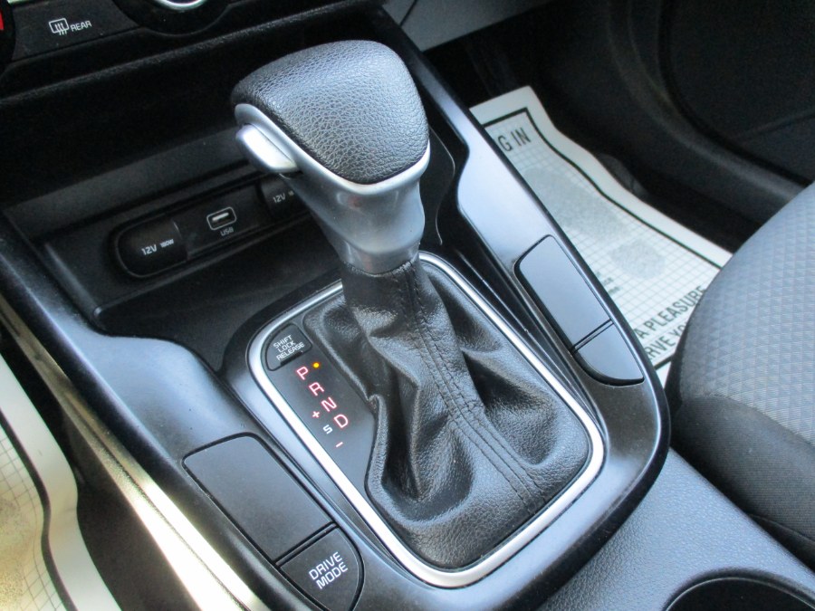 2020 Kia Soul S IVT, available for sale in Meriden, Connecticut | Cos Central Auto. Meriden, Connecticut 2020 Kia Soul S IVT, available for sale in Meriden, Connecticut | Cos Central Auto. Meriden, Connecticut