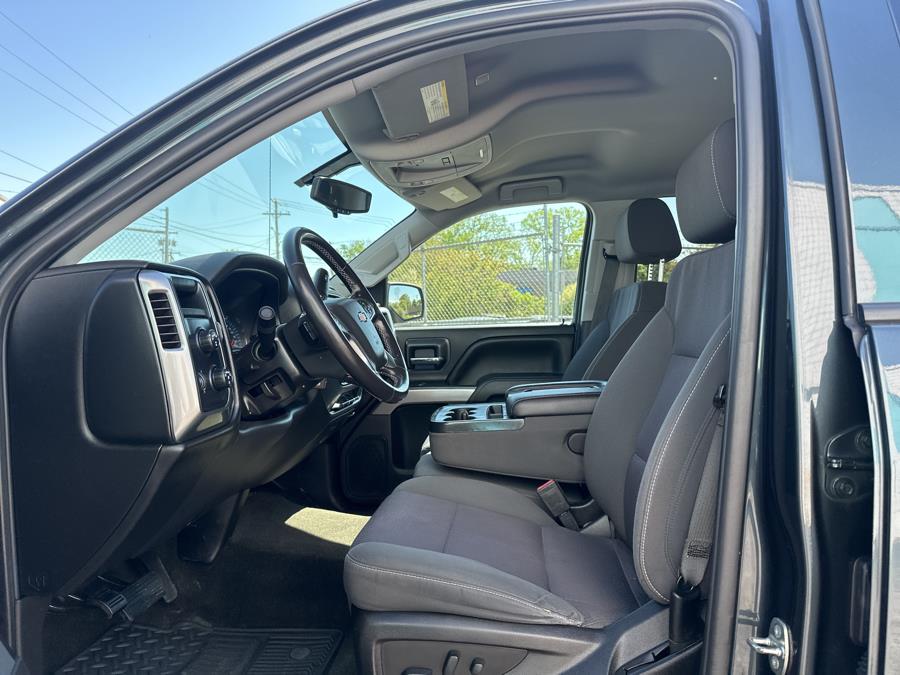 2018 Chevrolet Silverado 1500 4WD Crew Cab 143.5" LT w/2LT, available for sale in Milford, Connecticut | Dealertown Auto Wholesalers. Milford, Connecticut 2018 Chevrolet Silverado 1500 4WD Crew Cab 143.5" LT w/2LT, available for sale in Milford, Connecticut | Dealertown Auto Wholesalers. Milford, Connecticut