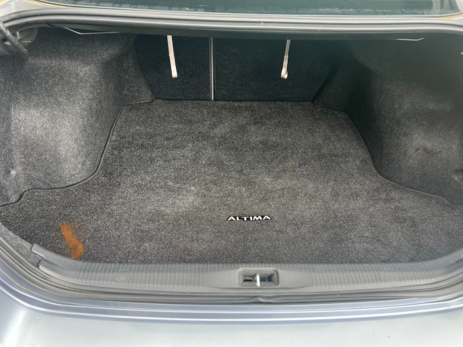 2010 Nissan Altima 4dr Sdn I4 CVT 2.5 S, available for sale in Bristol, Connecticut | Bristol Auto Center LLC. Bristol, Connecticut 2010 Nissan Altima 4dr Sdn I4 CVT 2.5 S, available for sale in Bristol, Connecticut | Bristol Auto Center LLC. Bristol, Connecticut