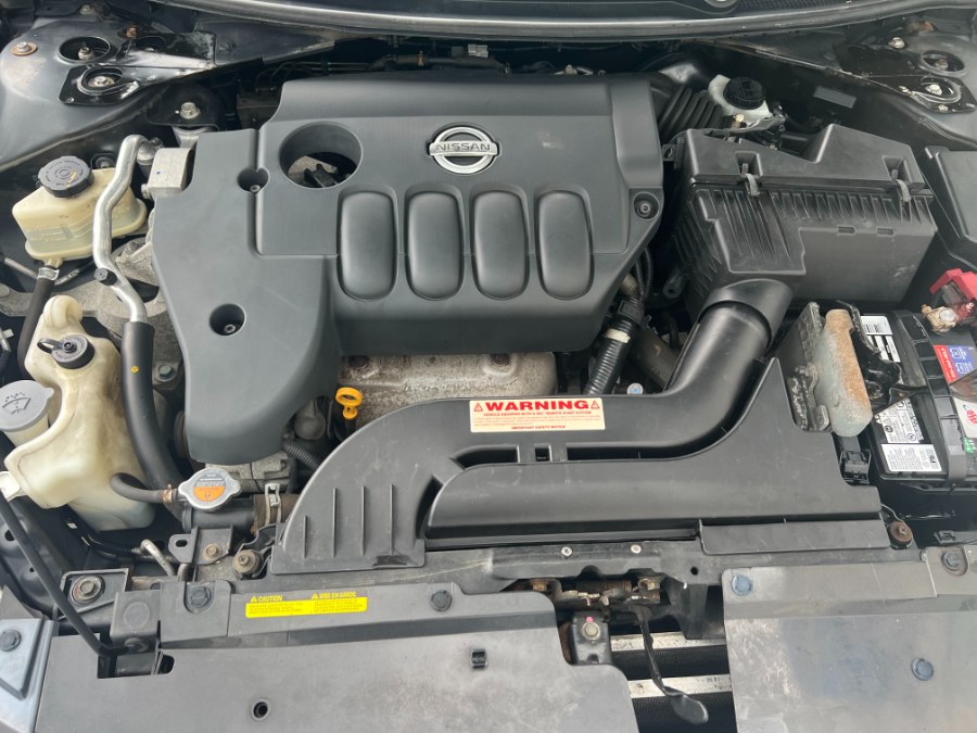 2010 Nissan Altima 4dr Sdn I4 CVT 2.5 S, available for sale in Bristol, Connecticut | Bristol Auto Center LLC. Bristol, Connecticut 2010 Nissan Altima 4dr Sdn I4 CVT 2.5 S, available for sale in Bristol, Connecticut | Bristol Auto Center LLC. Bristol, Connecticut