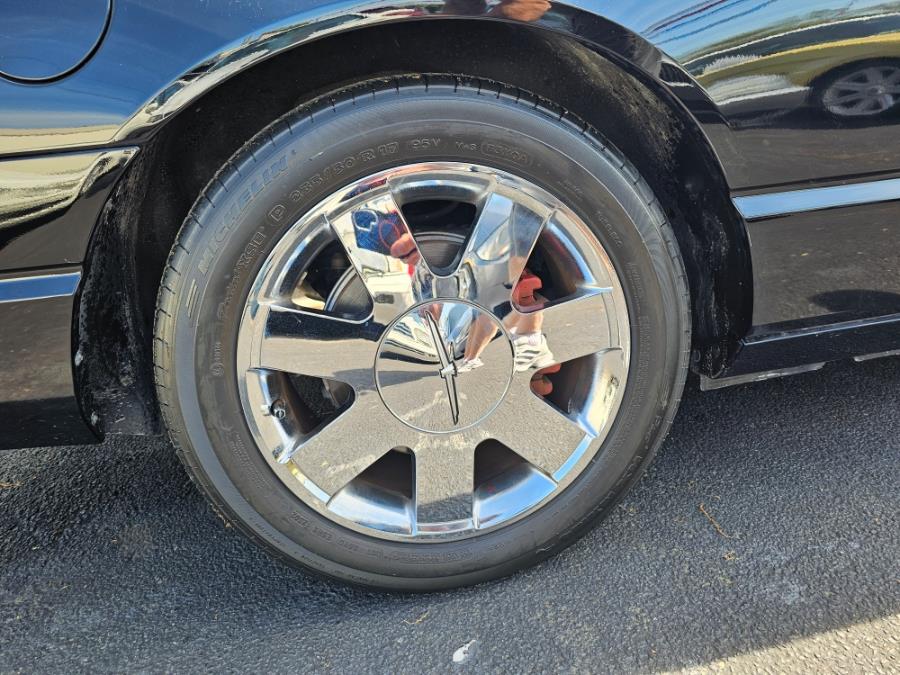 2002 Ford Thunderbird 2dr Conv w/Hardtop Deluxe, available for sale in Wantagh, New York | Alpine Motors Inc. Wantagh, New York 2002 Ford Thunderbird 2dr Conv w/Hardtop Deluxe, available for sale in Wantagh, New York | Alpine Motors Inc. Wantagh, New York