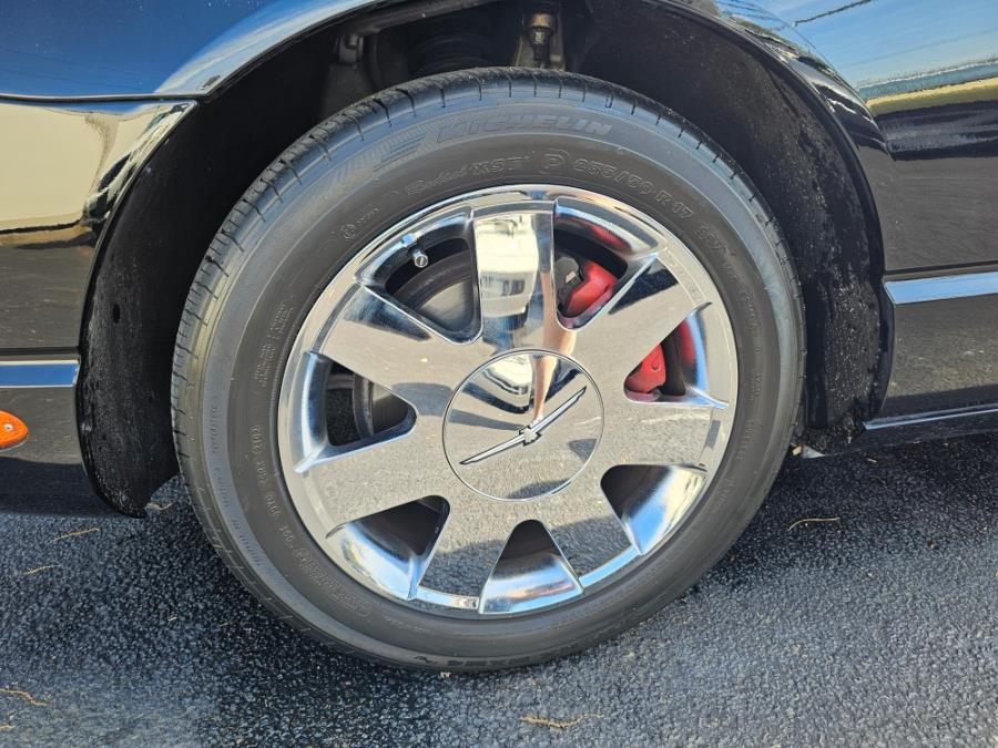 2002 Ford Thunderbird 2dr Conv w/Hardtop Deluxe, available for sale in Wantagh, New York | Alpine Motors Inc. Wantagh, New York 2002 Ford Thunderbird 2dr Conv w/Hardtop Deluxe, available for sale in Wantagh, New York | Alpine Motors Inc. Wantagh, New York