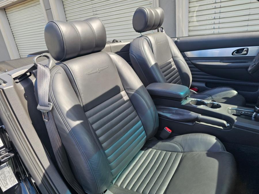 2002 Ford Thunderbird 2dr Conv w/Hardtop Deluxe, available for sale in Wantagh, New York | Alpine Motors Inc. Wantagh, New York 2002 Ford Thunderbird 2dr Conv w/Hardtop Deluxe, available for sale in Wantagh, New York | Alpine Motors Inc. Wantagh, New York