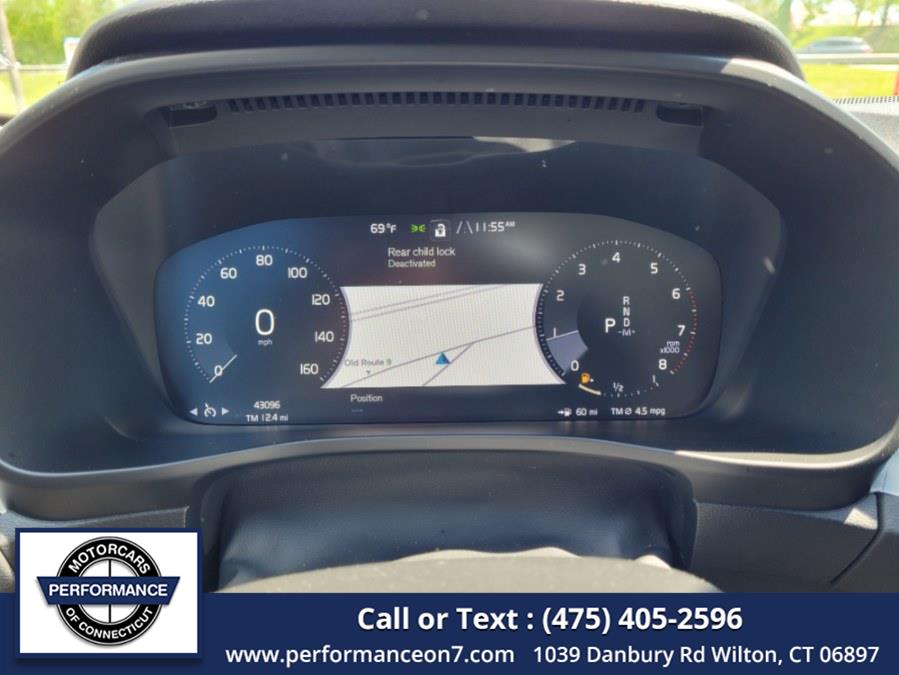 2020 Volvo XC40 T5 AWD Momentum, available for sale in Wappingers Falls, New York | Performance Motor Cars. Wappingers Falls, New York 2020 Volvo XC40 T5 AWD Momentum, available for sale in Wappingers Falls, New York | Performance Motor Cars. Wappingers Falls, New York