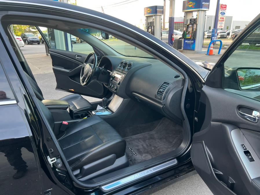 2011 Nissan Altima 4dr Sdn I4 CVT 2.5 SL, available for sale in Swansea, Massachusetts | Gas On The Run. Swansea, Massachusetts 2011 Nissan Altima 4dr Sdn I4 CVT 2.5 SL, available for sale in Swansea, Massachusetts | Gas On The Run. Swansea, Massachusetts