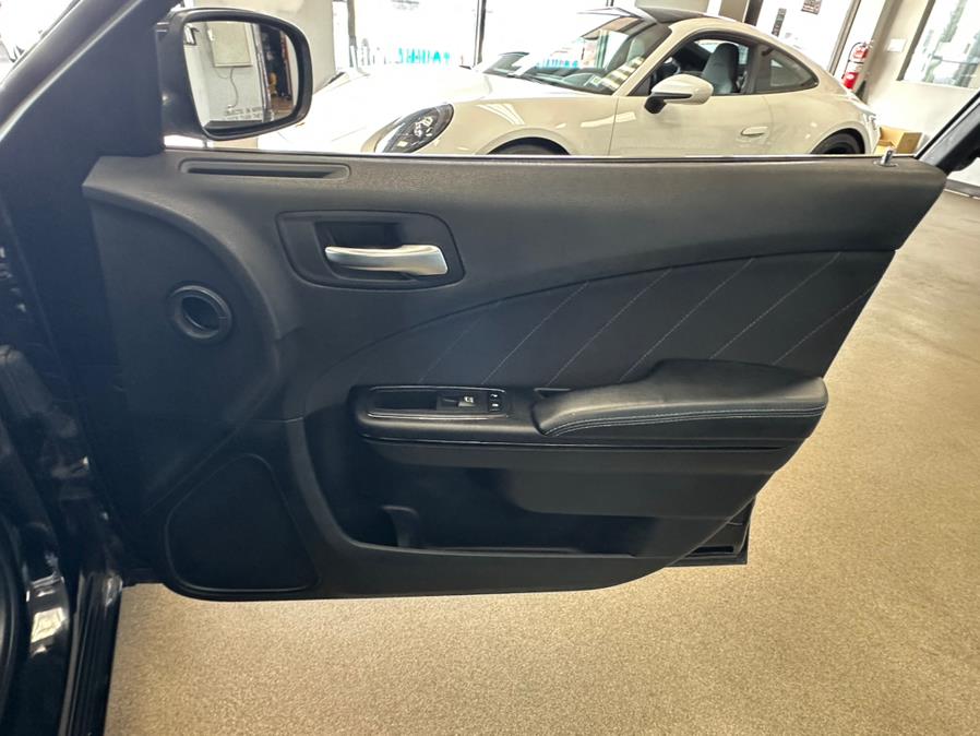 2019 Dodge Charger SXT RWD, available for sale in Inwood, New York | 5 Towns Drive. Inwood, New York 2019 Dodge Charger SXT RWD, available for sale in Inwood, New York | 5 Towns Drive. Inwood, New York
