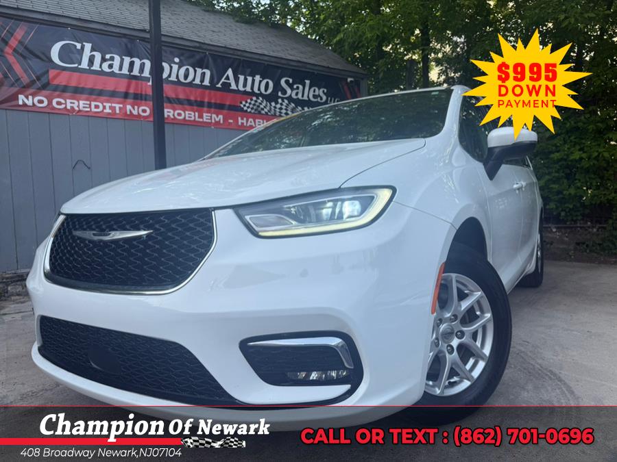 2023 Chrysler Pacifica Touring L FWD, available for sale in Newark, New Jersey | Champion Of Newark. Newark, New Jersey 2023 Chrysler Pacifica Touring L FWD, available for sale in Newark, New Jersey | Champion Of Newark. Newark, New Jersey