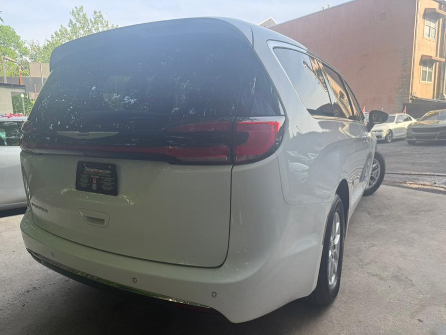 2023 Chrysler Pacifica Touring L FWD, available for sale in Newark, New Jersey | Champion Of Newark. Newark, New Jersey 2023 Chrysler Pacifica Touring L FWD, available for sale in Newark, New Jersey | Champion Of Newark. Newark, New Jersey