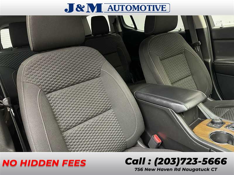 2017 GMC Acadia SLE, available for sale in Naugatuck, Connecticut | J&M Automotive Sls&Svc LLC. Naugatuck, Connecticut 2017 GMC Acadia SLE, available for sale in Naugatuck, Connecticut | J&M Automotive Sls&Svc LLC. Naugatuck, Connecticut