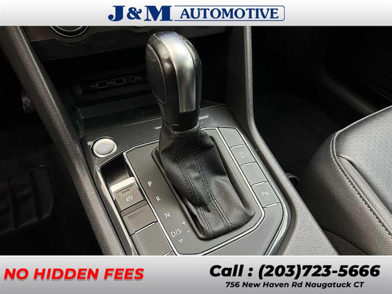2020 Volkswagen Tiguan SEL, available for sale in Naugatuck, Connecticut | J&M Automotive Sls&Svc LLC. Naugatuck, Connecticut 2020 Volkswagen Tiguan SEL, available for sale in Naugatuck, Connecticut | J&M Automotive Sls&Svc LLC. Naugatuck, Connecticut