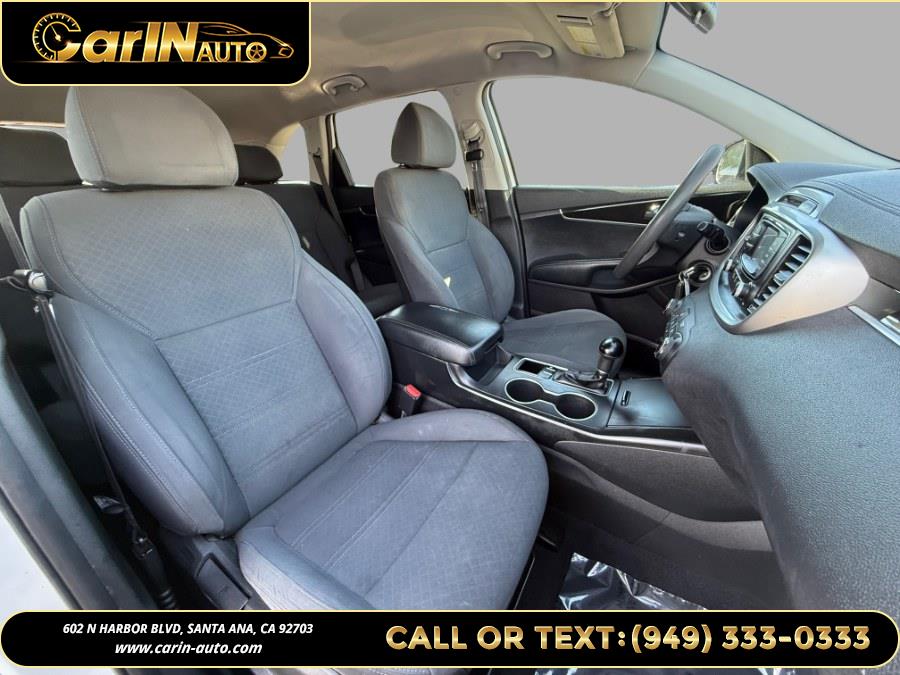 2018 Kia Sorento LX V6 FWD, available for sale in Santa Ana, California | Carin Auto. Santa Ana, California 2018 Kia Sorento LX V6 FWD, available for sale in Santa Ana, California | Carin Auto. Santa Ana, California
