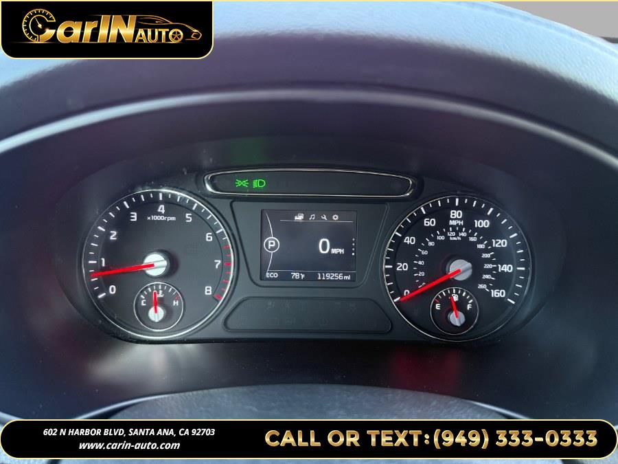 2018 Kia Sorento LX V6 FWD, available for sale in Santa Ana, California | Carin Auto. Santa Ana, California 2018 Kia Sorento LX V6 FWD, available for sale in Santa Ana, California | Carin Auto. Santa Ana, California
