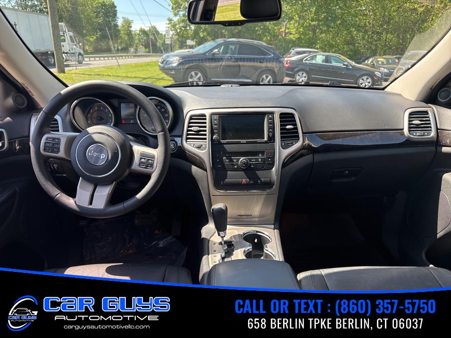 2012 Jeep Grand Cherokee 4WD 4dr Laredo, available for sale in Berlin, Connecticut | Car Guys Automotive LLC. Berlin, Connecticut 2012 Jeep Grand Cherokee 4WD 4dr Laredo, available for sale in Berlin, Connecticut | Car Guys Automotive LLC. Berlin, Connecticut