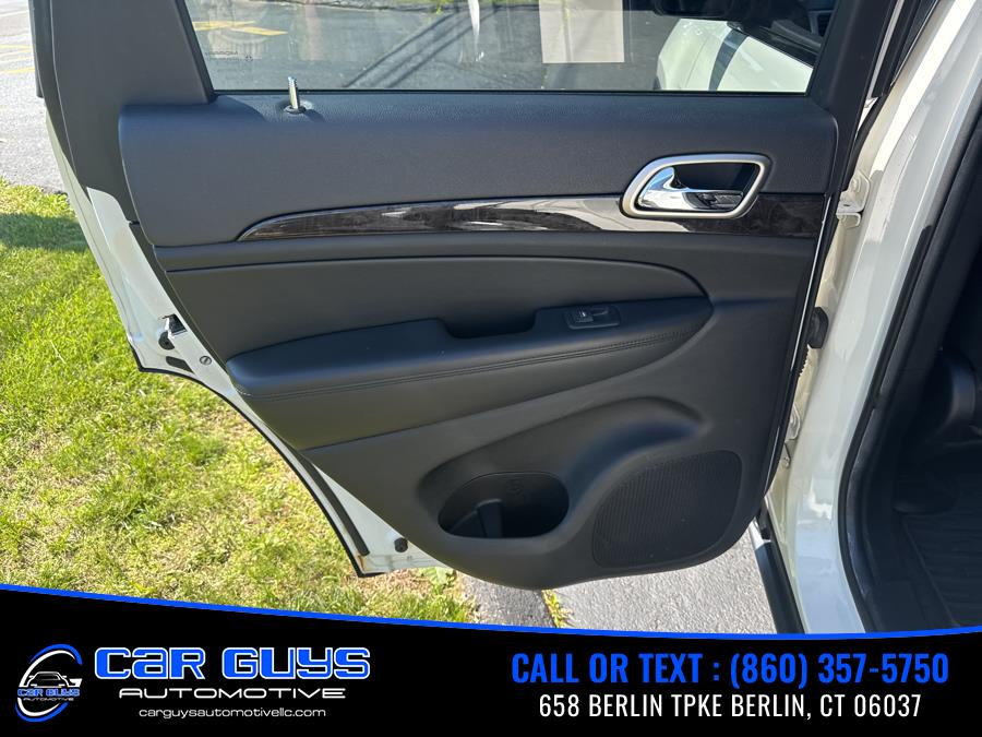 2012 Jeep Grand Cherokee 4WD 4dr Laredo, available for sale in Berlin, Connecticut | Car Guys Automotive LLC. Berlin, Connecticut 2012 Jeep Grand Cherokee 4WD 4dr Laredo, available for sale in Berlin, Connecticut | Car Guys Automotive LLC. Berlin, Connecticut
