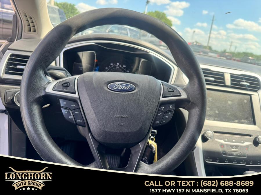2015 Ford Fusion 4dr Sdn SE FWD, available for sale in Mansfield, Texas | Longhorn Auto Group. Mansfield, Texas 2015 Ford Fusion 4dr Sdn SE FWD, available for sale in Mansfield, Texas | Longhorn Auto Group. Mansfield, Texas