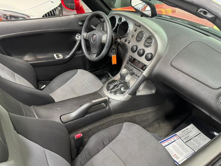 2009 Pontiac Solstice 2dr Conv, available for sale in Oxford, Connecticut | Buonauto Enterprises. Oxford, Connecticut 2009 Pontiac Solstice 2dr Conv, available for sale in Oxford, Connecticut | Buonauto Enterprises. Oxford, Connecticut