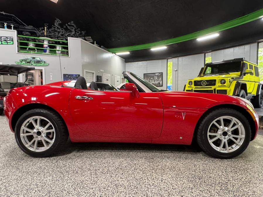 2009 Pontiac Solstice 2dr Conv, available for sale in Oxford, Connecticut | Buonauto Enterprises. Oxford, Connecticut 2009 Pontiac Solstice 2dr Conv, available for sale in Oxford, Connecticut | Buonauto Enterprises. Oxford, Connecticut