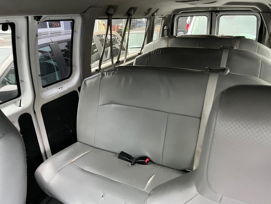 2013 Ford Econoline Wagon E-350 Super Duty Ext XL, available for sale in Corona, New York | Raymonds Cars Inc. Corona, New York 2013 Ford Econoline Wagon E-350 Super Duty Ext XL, available for sale in Corona, New York | Raymonds Cars Inc. Corona, New York