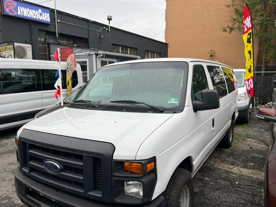 2013 Ford Econoline Wagon E-350 Super Duty Ext XL, available for sale in Corona, New York | Raymonds Cars Inc. Corona, New York 2013 Ford Econoline Wagon E-350 Super Duty Ext XL, available for sale in Corona, New York | Raymonds Cars Inc. Corona, New York