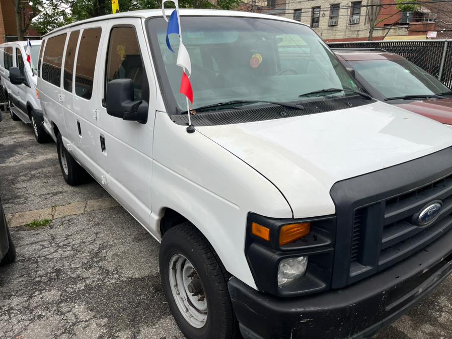 2013 Ford Econoline Wagon E-350 Super Duty Ext XL, available for sale in Corona, New York | Raymonds Cars Inc. Corona, New York 2013 Ford Econoline Wagon E-350 Super Duty Ext XL, available for sale in Corona, New York | Raymonds Cars Inc. Corona, New York