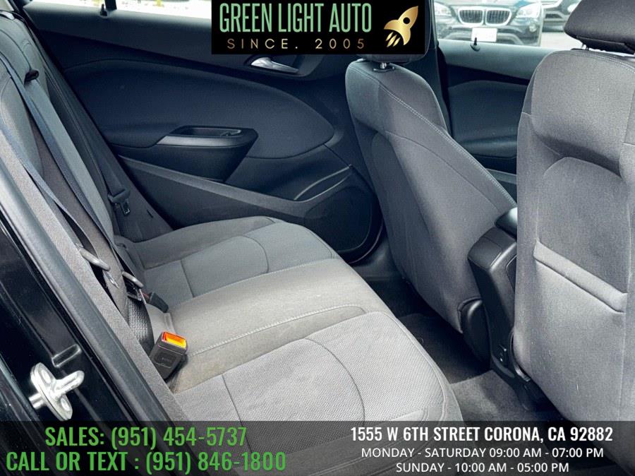 2018 Chevrolet Cruze 4dr Sdn 1.4L LT w/1SD, available for sale in Corona, California | Green Light Auto. Corona, California 2018 Chevrolet Cruze 4dr Sdn 1.4L LT w/1SD, available for sale in Corona, California | Green Light Auto. Corona, California