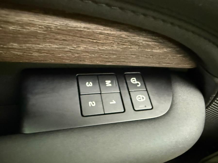 2018 Land Rover Discovery HSE Td6 Diesel, available for sale in Philadelphia, Pennsylvania | Eugen's Auto Sales & Repairs. Philadelphia, Pennsylvania 2018 Land Rover Discovery HSE Td6 Diesel, available for sale in Philadelphia, Pennsylvania | Eugen's Auto Sales & Repairs. Philadelphia, Pennsylvania