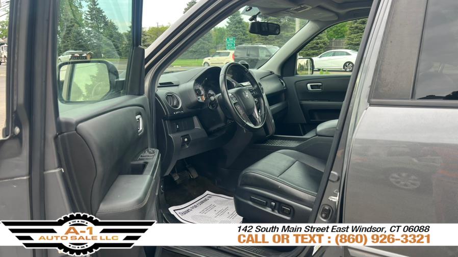 2013 Honda Pilot 4WD 4dr EX-L, available for sale in East Windsor, Connecticut | A1 Auto Sale LLC. East Windsor, Connecticut 2013 Honda Pilot 4WD 4dr EX-L, available for sale in East Windsor, Connecticut | A1 Auto Sale LLC. East Windsor, Connecticut