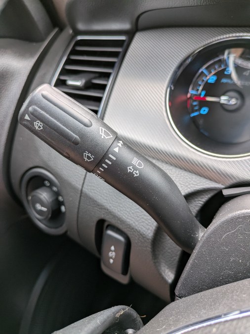 2010 Ford Taurus 4dr Sdn SHO AWD, available for sale in Bristol, Connecticut | Dealmax Motors LLC. Bristol, Connecticut 2010 Ford Taurus 4dr Sdn SHO AWD, available for sale in Bristol, Connecticut | Dealmax Motors LLC. Bristol, Connecticut
