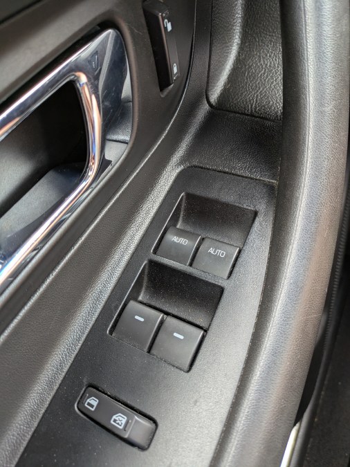 2010 Ford Taurus 4dr Sdn SHO AWD, available for sale in Bristol, Connecticut | Dealmax Motors LLC. Bristol, Connecticut 2010 Ford Taurus 4dr Sdn SHO AWD, available for sale in Bristol, Connecticut | Dealmax Motors LLC. Bristol, Connecticut