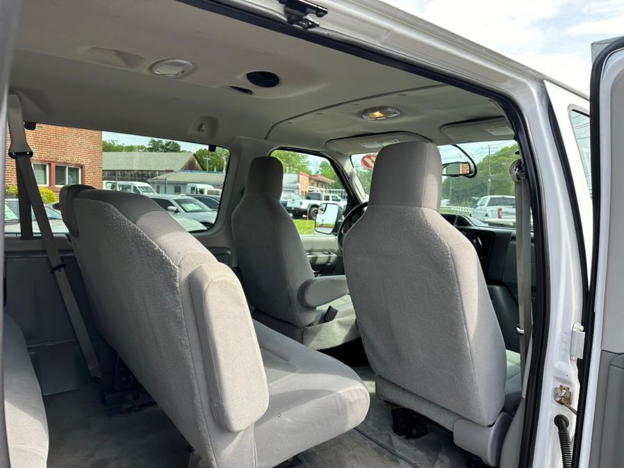 2011 Ford Econoline Wagon E-350 Super Duty XLT, available for sale in South Windsor, Connecticut | Mike And Tony Auto Sales, Inc. South Windsor, Connecticut 2011 Ford Econoline Wagon E-350 Super Duty XLT, available for sale in South Windsor, Connecticut | Mike And Tony Auto Sales, Inc. South Windsor, Connecticut