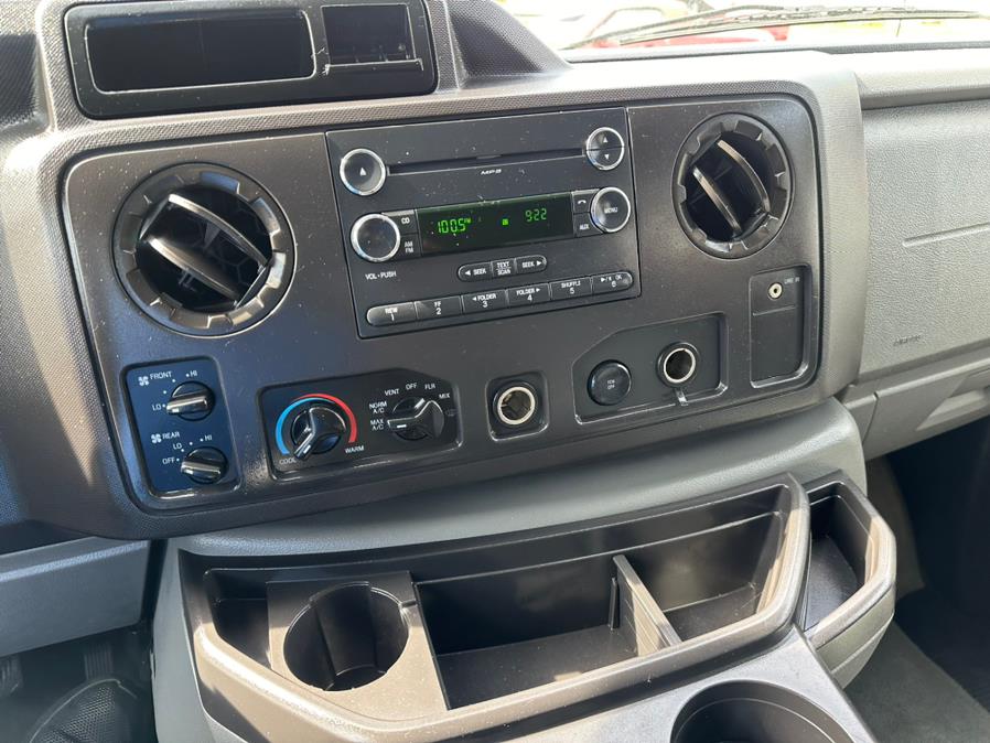 2011 Ford Econoline Wagon E-350 Super Duty XLT, available for sale in South Windsor, Connecticut | Mike And Tony Auto Sales, Inc. South Windsor, Connecticut 2011 Ford Econoline Wagon E-350 Super Duty XLT, available for sale in South Windsor, Connecticut | Mike And Tony Auto Sales, Inc. South Windsor, Connecticut