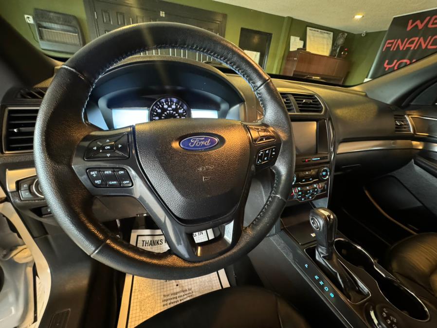 2018 Ford Explorer XLT 4WD, available for sale in West Hartford, Connecticut | AutoMax. West Hartford, Connecticut 2018 Ford Explorer XLT 4WD, available for sale in West Hartford, Connecticut | AutoMax. West Hartford, Connecticut