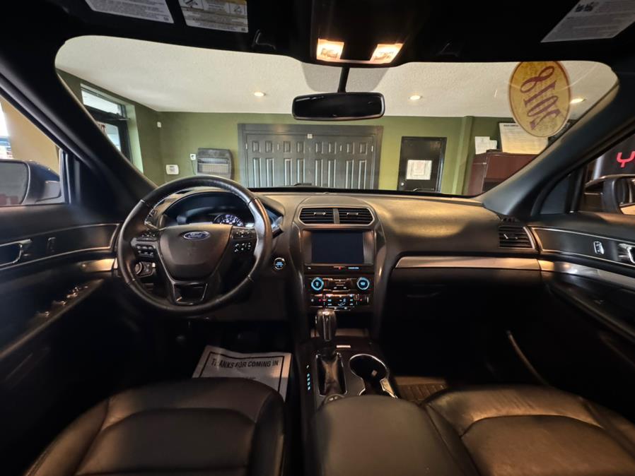 2018 Ford Explorer XLT 4WD, available for sale in West Hartford, Connecticut | AutoMax. West Hartford, Connecticut 2018 Ford Explorer XLT 4WD, available for sale in West Hartford, Connecticut | AutoMax. West Hartford, Connecticut