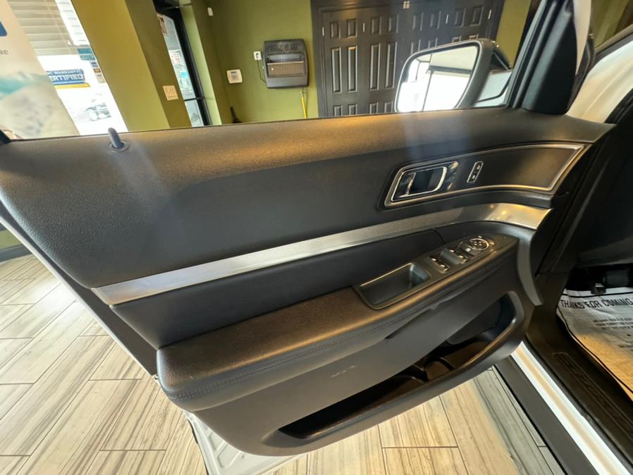 2018 Ford Explorer XLT 4WD, available for sale in West Hartford, Connecticut | AutoMax. West Hartford, Connecticut 2018 Ford Explorer XLT 4WD, available for sale in West Hartford, Connecticut | AutoMax. West Hartford, Connecticut