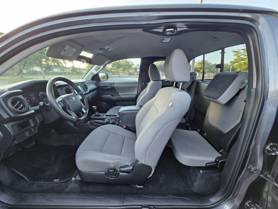 2017 Toyota Tacoma SR Access Cab 6'' Bed I4 4x2 AT (Natl), available for sale in Longwood, Florida | Majestic Autos Inc.. Longwood, Florida 2017 Toyota Tacoma SR Access Cab 6'' Bed I4 4x2 AT (Natl), available for sale in Longwood, Florida | Majestic Autos Inc.. Longwood, Florida