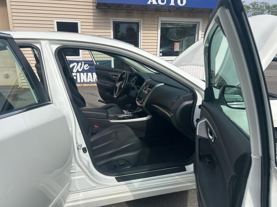 2015 Nissan Altima 4dr Sdn I4 2.5 S, available for sale in South Windsor , Connecticut | Ful-line Auto LLC. South Windsor , Connecticut 2015 Nissan Altima 4dr Sdn I4 2.5 S, available for sale in South Windsor , Connecticut | Ful-line Auto LLC. South Windsor , Connecticut