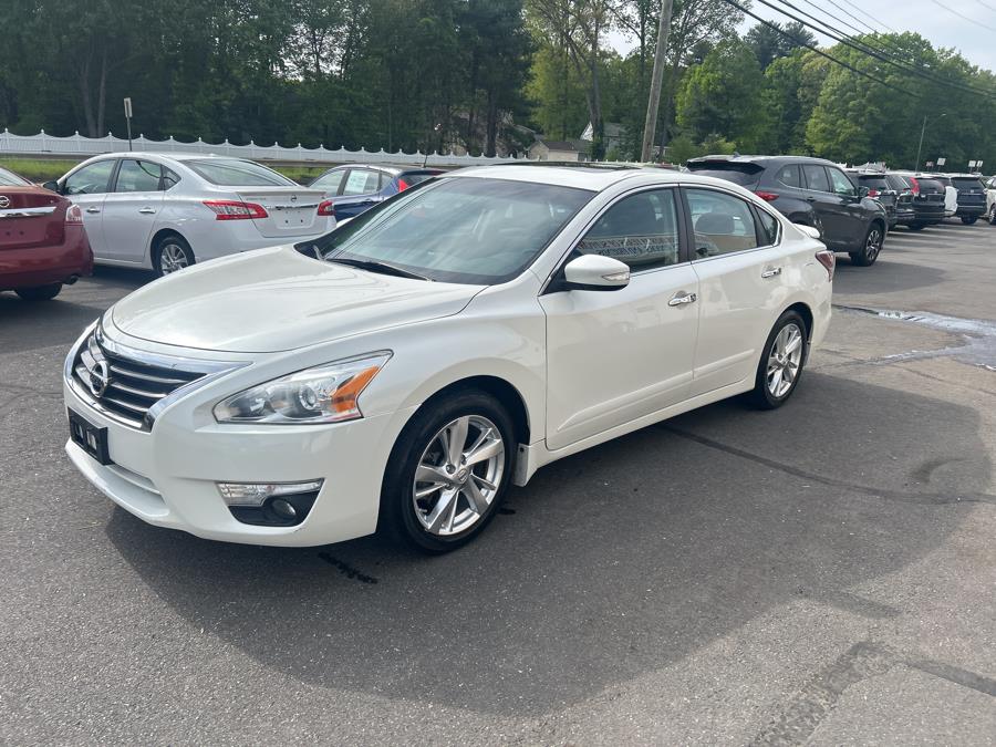 2015 Nissan Altima 4dr Sdn I4 2.5 S, available for sale in South Windsor , Connecticut | Ful-line Auto LLC. South Windsor , Connecticut 2015 Nissan Altima 4dr Sdn I4 2.5 S, available for sale in South Windsor , Connecticut | Ful-line Auto LLC. South Windsor , Connecticut
