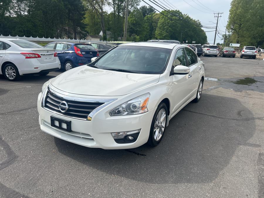 2015 Nissan Altima 4dr Sdn I4 2.5 S, available for sale in South Windsor , Connecticut | Ful-line Auto LLC. South Windsor , Connecticut 2015 Nissan Altima 4dr Sdn I4 2.5 S, available for sale in South Windsor , Connecticut | Ful-line Auto LLC. South Windsor , Connecticut