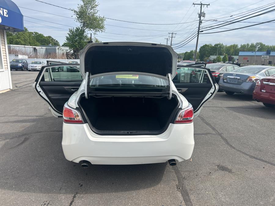 2015 Nissan Altima 4dr Sdn I4 2.5 S, available for sale in South Windsor , Connecticut | Ful-line Auto LLC. South Windsor , Connecticut 2015 Nissan Altima 4dr Sdn I4 2.5 S, available for sale in South Windsor , Connecticut | Ful-line Auto LLC. South Windsor , Connecticut