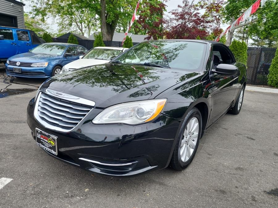 Used 2012 Chrysler 200 in Islip, New York | L.I. Auto Gallery. Islip, New York