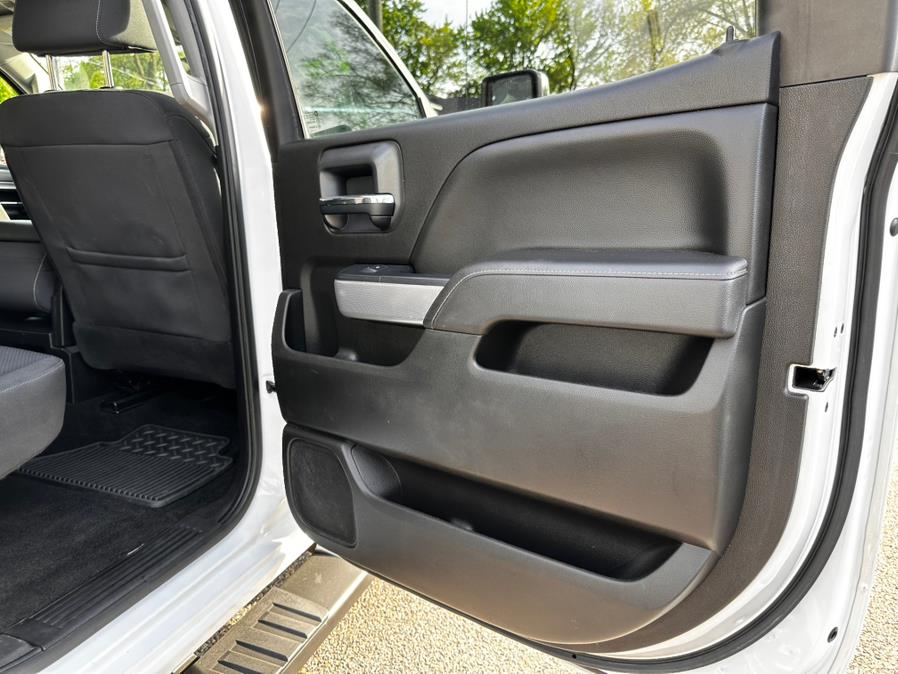2018 Chevrolet Silverado 2500HD 4WD Crew Cab 153.7" LT, available for sale in New Milford, Connecticut | Faustos Auto Body and Repairs LLC. New Milford, Connecticut 2018 Chevrolet Silverado 2500HD 4WD Crew Cab 153.7" LT, available for sale in New Milford, Connecticut | Faustos Auto Body and Repairs LLC. New Milford, Connecticut