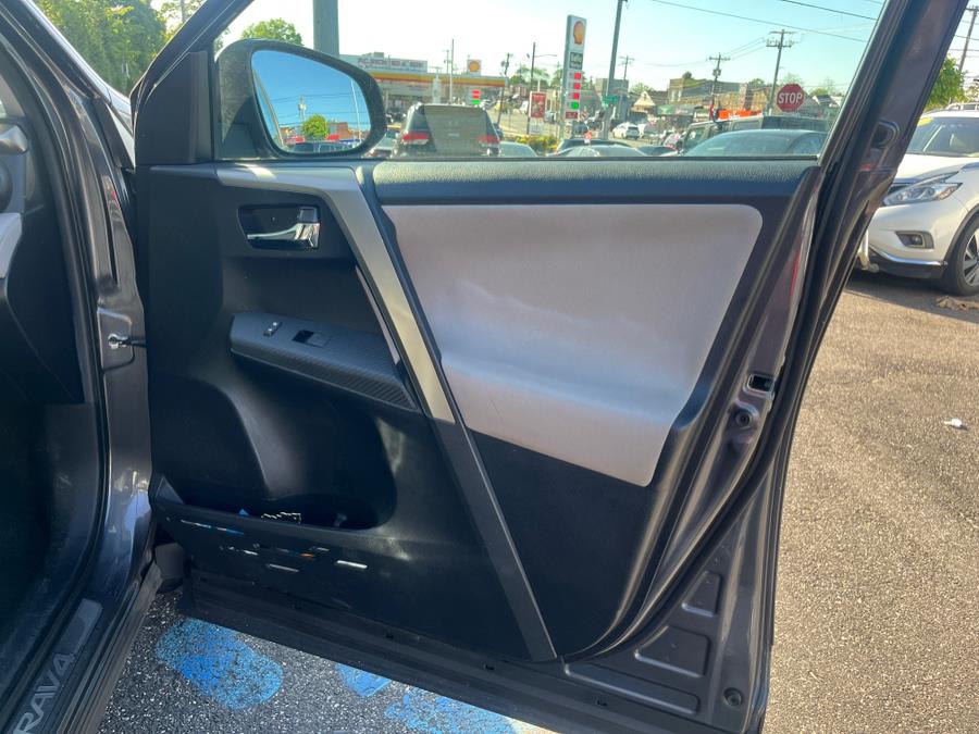 2015 Toyota RAV4 AWD 4dr XLE (Natl), available for sale in Elmont, New York | Sunrise of Elmont. Elmont, New York 2015 Toyota RAV4 AWD 4dr XLE (Natl), available for sale in Elmont, New York | Sunrise of Elmont. Elmont, New York
