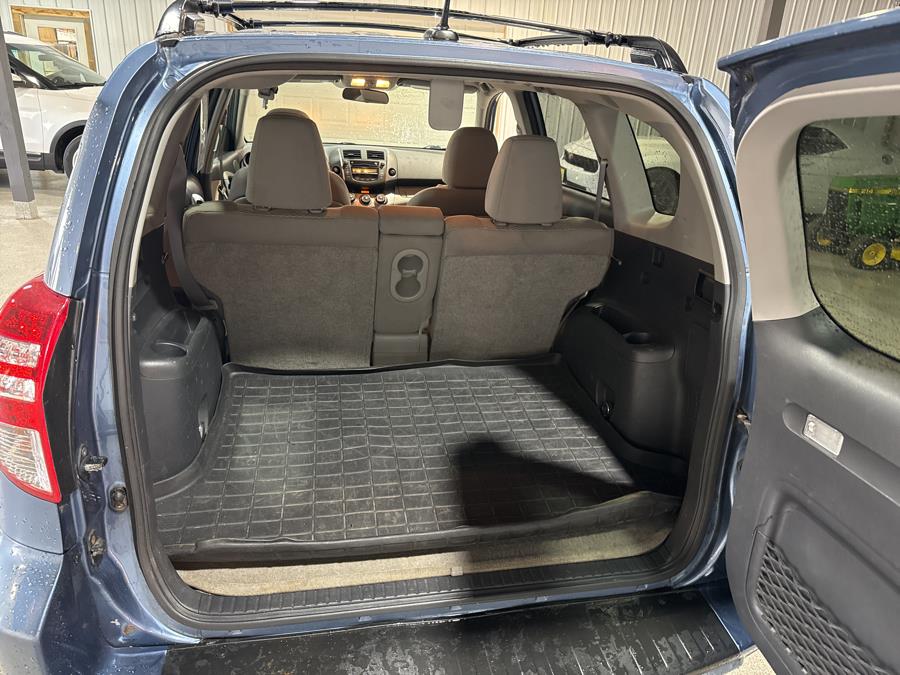 2011 Toyota RAV4 4WD 4dr 4-cyl 4-Spd AT (Natl), available for sale in Pittsfield, Maine | Maine Central Motors. Pittsfield, Maine 2011 Toyota RAV4 4WD 4dr 4-cyl 4-Spd AT (Natl), available for sale in Pittsfield, Maine | Maine Central Motors. Pittsfield, Maine