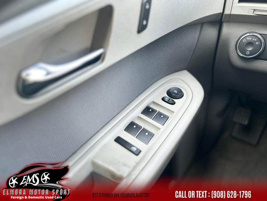 2011 Chevrolet Traverse FWD 4dr LS, available for sale in Elizabeth, New Jersey | Elmora Motor Sports. Elizabeth, New Jersey 2011 Chevrolet Traverse FWD 4dr LS, available for sale in Elizabeth, New Jersey | Elmora Motor Sports. Elizabeth, New Jersey
