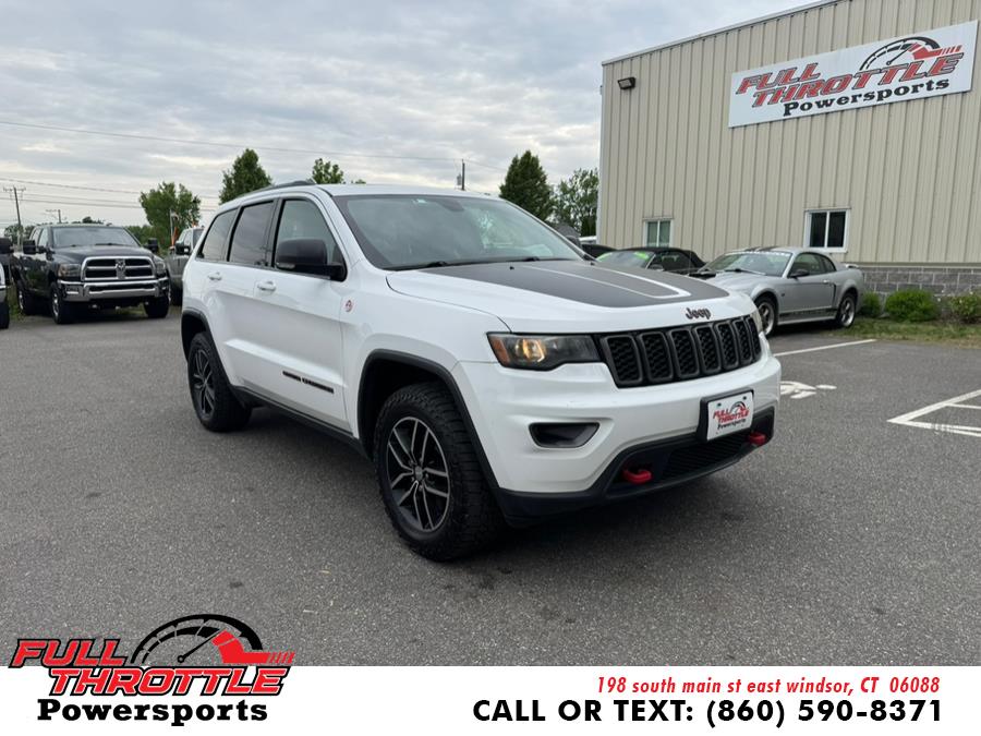 Used 2017 Jeep Grand Cherokee in East Windsor, Connecticut | Full Throttle Power Sports LLC. East Windsor, Connecticut