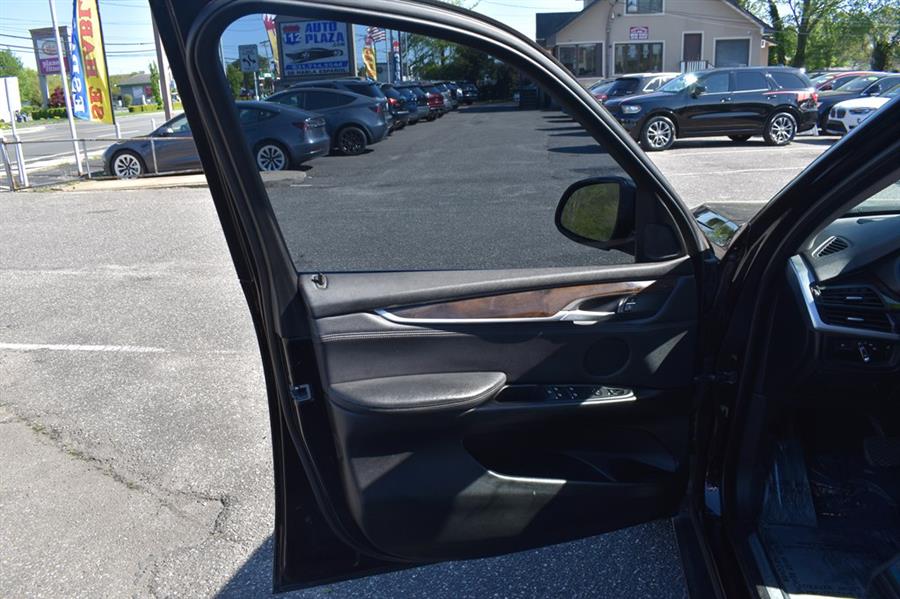 2015 BMW X5 XDRIVE35I, available for sale in Patchogue, New York | 112 Auto Plaza. Patchogue, New York 2015 BMW X5 XDRIVE35I, available for sale in Patchogue, New York | 112 Auto Plaza. Patchogue, New York