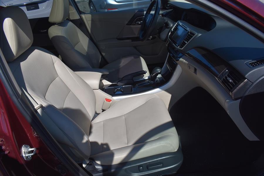 2017 Honda Accord TOURING, available for sale in Patchogue, New York | 112 Auto Plaza. Patchogue, New York 2017 Honda Accord TOURING, available for sale in Patchogue, New York | 112 Auto Plaza. Patchogue, New York