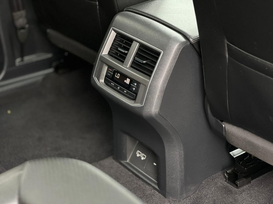 2019 Volkswagen Atlas 3.6L V6 SEL R-Line 4MOTION, available for sale in Paterson, New Jersey | Speedway Motors LLC. Paterson, New Jersey 2019 Volkswagen Atlas 3.6L V6 SEL R-Line 4MOTION, available for sale in Paterson, New Jersey | Speedway Motors LLC. Paterson, New Jersey