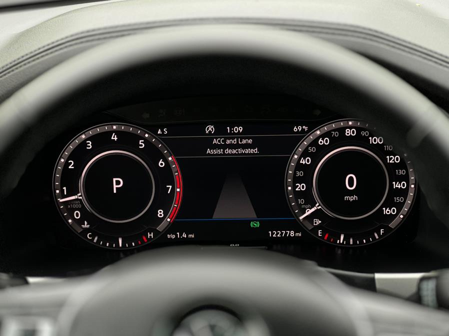 2019 Volkswagen Atlas 3.6L V6 SEL R-Line 4MOTION, available for sale in Paterson, New Jersey | Speedway Motors LLC. Paterson, New Jersey 2019 Volkswagen Atlas 3.6L V6 SEL R-Line 4MOTION, available for sale in Paterson, New Jersey | Speedway Motors LLC. Paterson, New Jersey